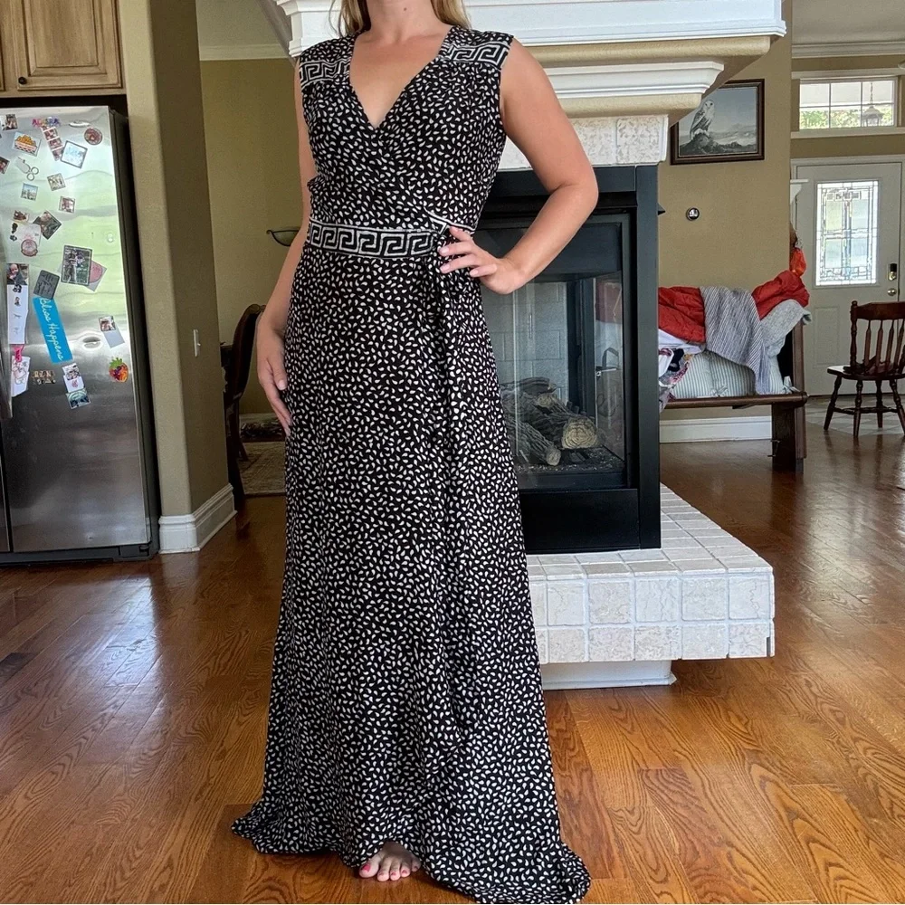 Natalie Martin Silk Wrap Danika Dress Black White print Size M - Picture 2 of 7